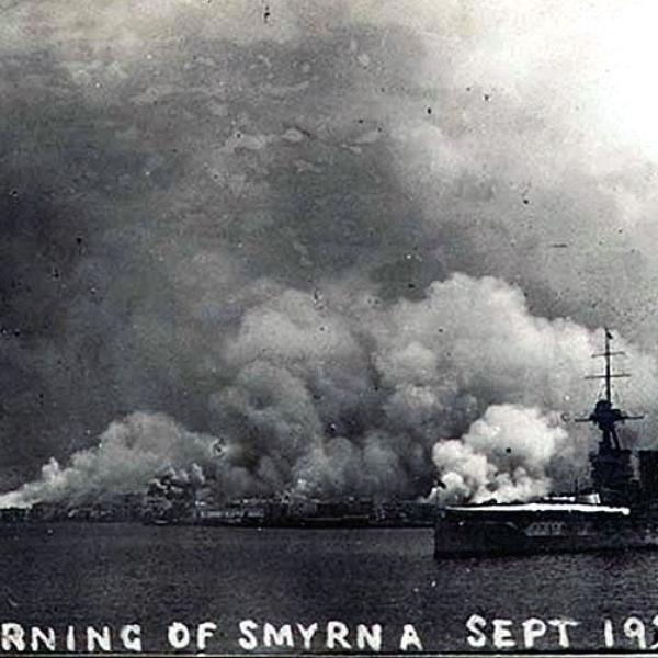Smyrna ablaze,  1922. 